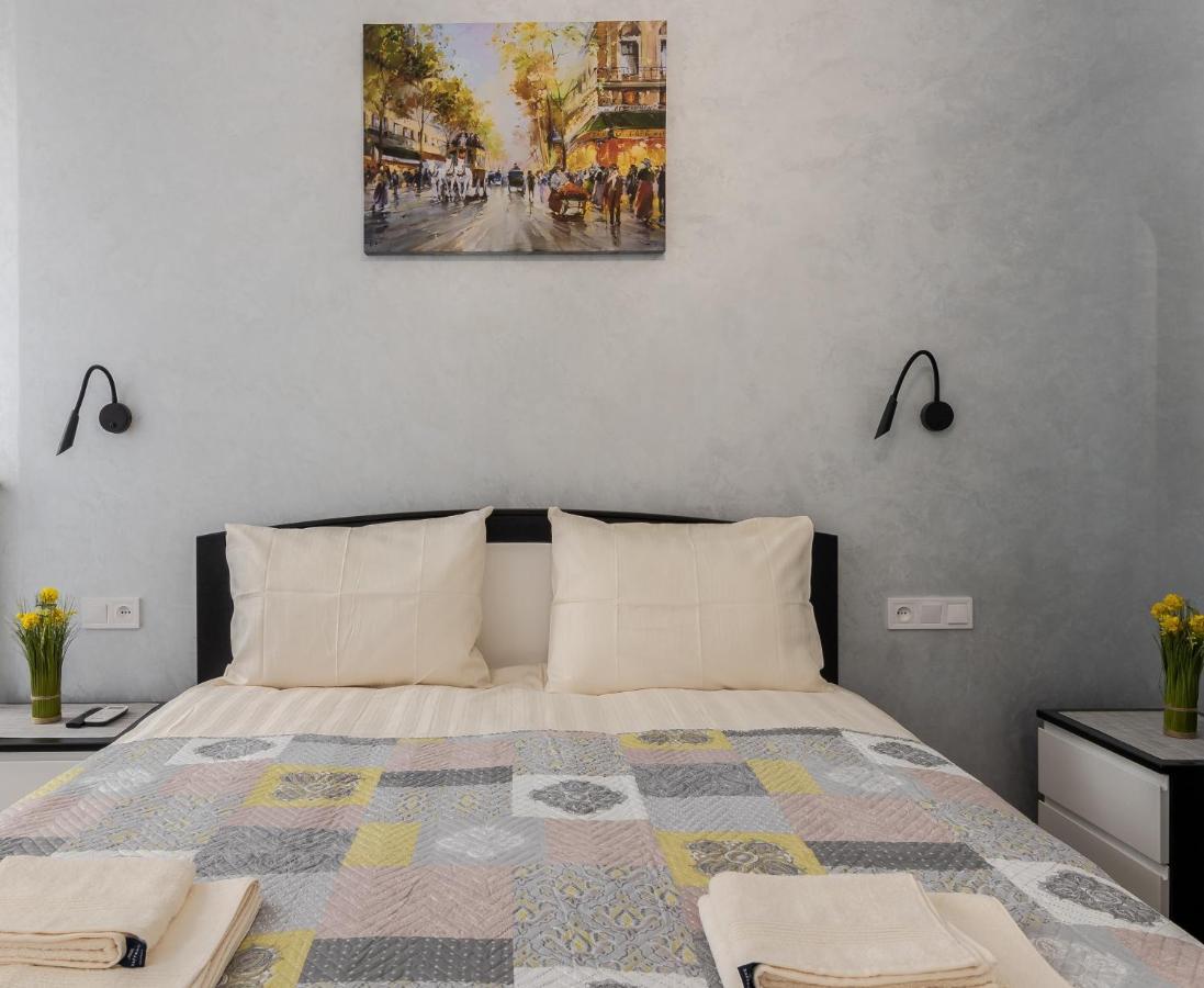 Golden Violin ! Apartments Lviv S Ngoại thất bức ảnh
