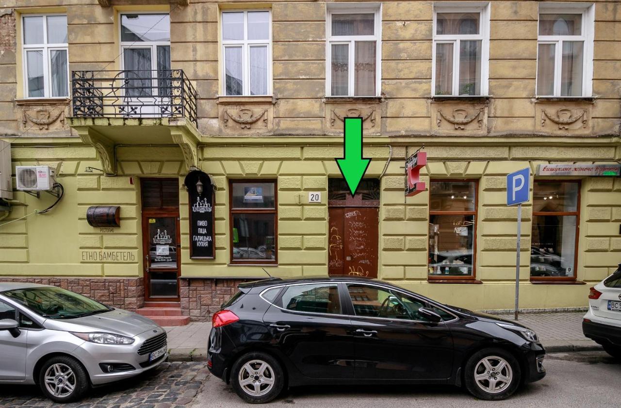 Golden Violin ! Apartments Lviv S Ngoại thất bức ảnh
